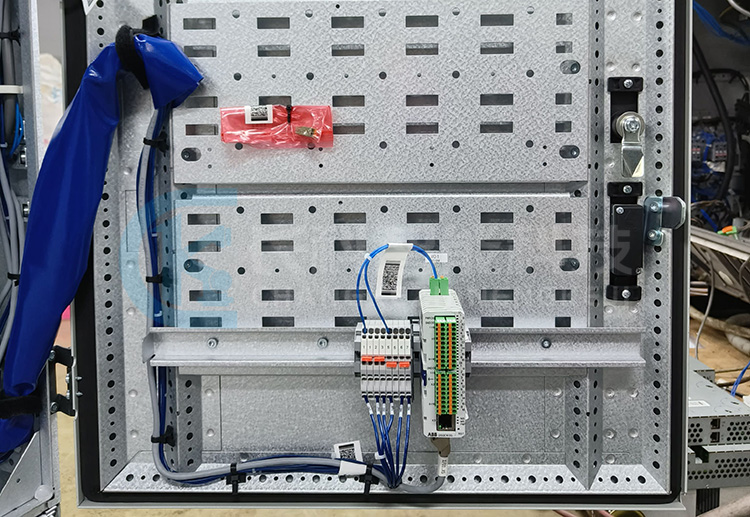 ABB機器人控制柜IRC5 Single 3HAC052355-001維修 ABB機器人控制柜IRC5 Single 3HAC052355-001維修